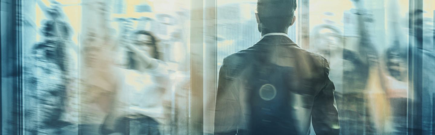 Een eigen bedrijf naast het werk: wanneer nevenactiviteiten een integriteitsrisico worden
